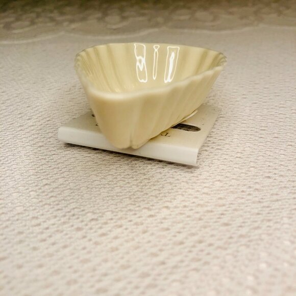 Belleek Vintage Open Salt Cellar Dish Teardrop Fluted 6th Mark 3rd Green - Picture 10 of 16